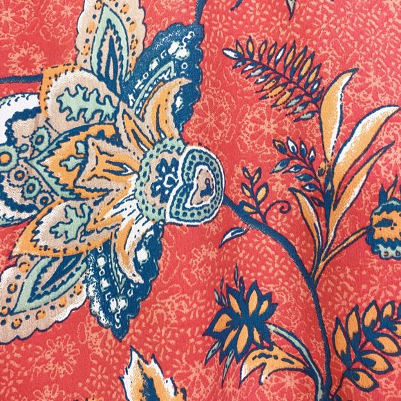 Hollister Floral Flowy Adjustable Tank - Picture 4 of 7